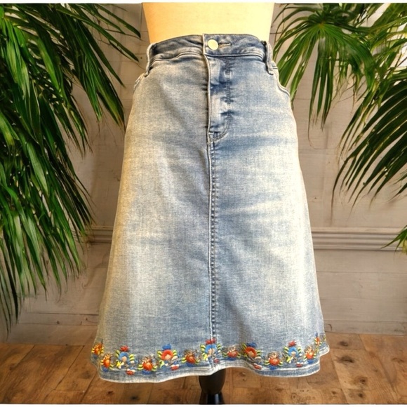 NYDJ Blue Denim Mini Skirt with Embroidered Hem - Picture 2 of 12